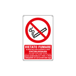 Cartello vietato fumare all'aperto in area ospedaliera. . . EN ISO 7010