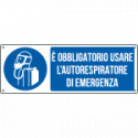 Cartello obbligo usare l'autorespiratore di emergenza EN ISO 7010
