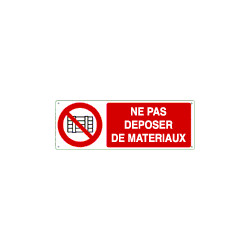 Sign prohibition NE PAS DEPOSER DE. .