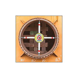 Barriera lucchettabile con 4 punti di ancoraggio da mm. 640x830