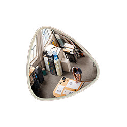 Specchio triangolare per interni fornito con sistema di fissaggio muro