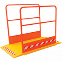 Passerella pedonale colore giallo peso kg. 28 cm 140x80x5h.
